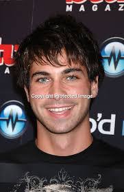 Teddy John's Instagram, Twitter & Facebook