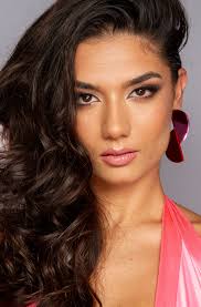 Ph:https://www.instagram.com/_mark_ricci/  Model:https://www.instagram.com/carmenm_evangelista/