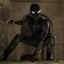 The alien symbiont, however, bonds with fellow journalist and rival eddie brock, turning him into the villain venom. What Spider Man S Black Suit Means For Far From Home