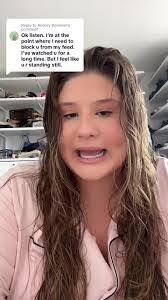 Audrey Bommer's Instagram, Twitter & Facebook