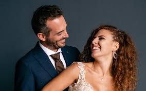 Bert sterckx, peter vandenbempt, tom boudeweel en geert heremans verzorgen het wedstrijdcommentaar op de radio. Marijn Uit Blind Getrouwd Heeft Spijtig Nieuws Over Candice Het Gaat Niet Voor Haar Nieuws365