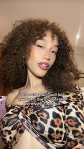 curly girls stand up , ., ., ., #curlyhair #hairtransformation #curls  #curlygirl #redhair #summer