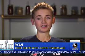 .involved in pop singer justin timberlake's halftime show at super bowl lii when timberlake went into the crowd and stood next to the child for the remainder of his set. Selfie Kid Explains His Viral Justin Timberlake Super Bowl Pic People Com