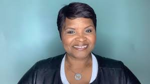 Alumna's Caring Commitment Empowers Camden Teens and Families