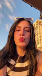 Explora Ojos Lindos con Esachamita