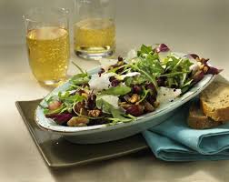 Radicchio Rauke Salat Mit Weintrauben Und Parmesan Rezept Rezepte Lecker Und Leckere Salate