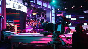 By vrt news you get the main news bulletins and newspaper commentaries presented alone. Draaipodium Studio Tv Show Vrt Brussel Pre Motion