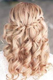 Prom Hairstyles Medium Length Hair Open Www Promifrisuren Abschl H Abschl Hair Hairstyles L Hair Styles Medium Hair Styles Shoulder Hair