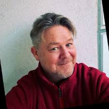 Melissa Denney received the 2016 ESRI Petroleum User Group Outstanding  Achievement Award. This award is given to an individual who showed  outstanding service and leadership in the petroleum GIS…