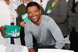 See full list on healthyceleb.com Who Is Mark Consuelos Dating Mark Consuelos Girlfriend Wife
