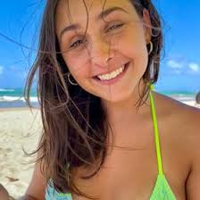 Bella Morales (bellamorales_)