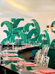 Tropical Modern Decor At The Beverly Hills Hotel Betterdecoratingbible Beverly Hills Hotel Martinique Wallpaper Coffee Room