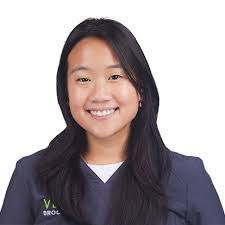 Leah Kim's Instagram, Twitter & Facebook