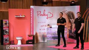 Maybe you would like to learn more about one of these? Hohle Der Lowen Pinky Gloves Im Mega Shitstorm Pinkygate Computer Bild