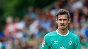 Maksiˈmiːli̯aːn ˈʔɛɡəʃtaɪ̯n;12 born 8 december 1996) is a german footballer who plays as an. Gehalter Bei Werder Bremen Das Verdienen Rashica Eggestein Und Co