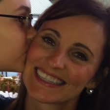 Elaine Simpson (@liamblue02)