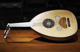 Gambang adalah alat musik yang terbuat dari bahan kayu khusus, agar nantinya mengeluarkan bunyii halus bila di pukul atau di mainkan. 7 Alat Musik Betawi Yang Paling Populer Yang Wajib Anda Ketahui
