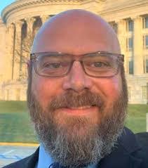 Linda Katzer's Instagram, Twitter & Facebook