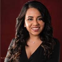 Mayra Piedra's Instagram, Twitter & Facebook