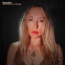 Tamar Berk explore la résilience et la mélancolie dans son nouvel album  “Good Times for a Change”
