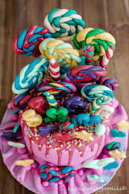 Romantic foraged foliage wedding ideas (100 layer cake). Bunte Torte Fur Simone Life Is Full Of Goodies
