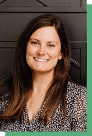 Colleen Lavery's Instagram, Twitter & Facebook