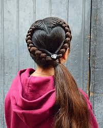 Tresses Et Queur De Cheval Styles De Coiffures Cheveux Coeur Coiffure