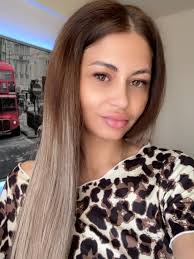 Videoclipuri postate de Mari Ionela (@mari_ionela3) cu Val Dupa Val