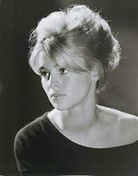 Christie was a pop icon of the swinging london era of the 1960s. Julie Christie The Honey Glow Girl Sight Sound Bfi