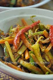 Resep acar mentah yang sering dihidangkan saat acara pernikahan. Resepi Acar Timun Berempah Dari Dapur Kak Tie