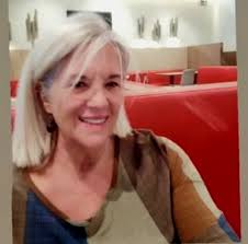 Leaving Puenta la Reina, going to Estella with my son 15 years old👣Started  in St. Jean Pied de Port 1-st. of April. Finished for this year at  Logronjas 9-th. of April. Nine