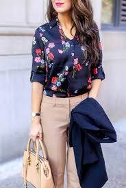 Classic Floral Blouse Styled For The Office Southern Sophisticated By Naomi Trevino Formal Business Attire Professional Outfits Work Outfits Women