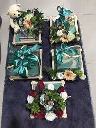 Cik tom ambil idea asal dari contoh dulang hantaran kahwin di facebook. 19 Hantaran Tunang Ideas In 2021 Wedding Gift Boxes Wedding Gifts Packaging Hidden Hantaran Ideas
