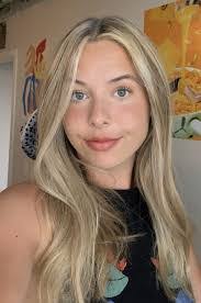 Lauren Doescher's Instagram, Twitter & Facebook