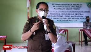 Area greenbelt bendungan tukul sendiri memiliki luas 2.496 hektar telah ditanami sebanyak 655 pohon seperti durian musang king 50 pohon, mangga 300 pohon, jeruk baby pacitan 305 pohon. Tiga Tahun Terakhir Kejari Pacitan Berhasil Tangani 186 Perkara Times Indonesia