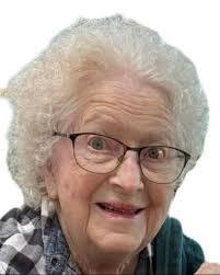 Lou Clements's Instagram, Twitter & Facebook