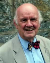 Such a great musician and wonderful human being. Bernard Roberts was so  kind supportive and inspirational. After retiring from @rcmlondon he gave  his all as an incomparable teacher @chethams_school & @chethamspss .