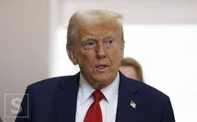 Uragan Ofelija sve bliže Europi: Donosi vjetrove brzine 185 kilometara na  sat