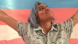 Essas pessoas são denominadas não binárias, ou seja, não se identificam totalmente nem como pensando nisso, a catraca livre conversou com pessoas trans e não binárias e selecionou. Os Brasileiros Nao Binarios Que Lutam Pelo Reconhecimento Do Genero Neutro Nao Me Considero Homem Nem Mulher Bbc News Brasil