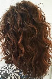 If you are looking for up to date hairstyle for your wavy hair if you have these then you are surely a blessed person. 18 Medium Length Hairstyles For Thick Hair Thick Wavy Hair Natural Wavy Hair Haircut For Thick Hair