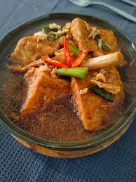 Resep Dan Cara Buat Semur Tahu Yang Simpel Dan Sederhana Recipe In 2021 Tumis