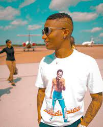 The song became one of nigeria's biggest tracks of the year and was nominated for hottest single of the year and the nigeria entertainment awards. Kiss Daniel Kissdaniel Fbi Twitter