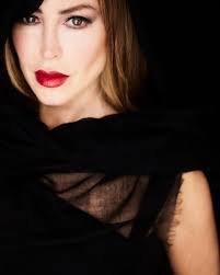 Leslie Rae's Instagram, Twitter & Facebook