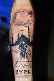 2b7bec504d2f4ea2bae914aca85303a6 Jpg 640 960 Tattoo Dovmeli Erkekler Tribal Dovmeler