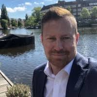 20+ "Bob Mahr" profiles