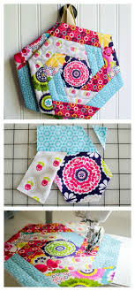 This is a group about people who like to hand piece using english paper piecing method or any other type of foundation piecing. Log Cabin Hexi Potholders A Tutorial With Partial Seams Sewcanshe Free Sewing Patterns Tutorials