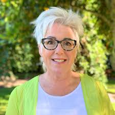 Weddings to Funerals Blog: Insights + Inspiration