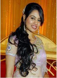 Indian Long Haircut Styles Haircuttypes Haircut Types Side Bangs Bangs Haircut H Indian Wedding Hairstyles Indian Hairstyles Indian Bridal Hairstyles