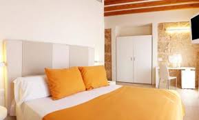 It is situated in a typical mallrocan house which has kept its. Santa Clara Urban Hotel Spa In Majorca Palma De Mallorca Balearic Islands