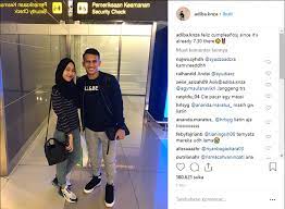Adiba yang merupakan putri pertama ustadz uje dan pipik ini memang kabarnya dekat dengan pesepak bola muda berbakat, egy maulana vikri. Gara Gara Foto Di Resto Ini Warganet Desak Umi Pipik Nikahkan Putrinya Dengan Pemain Timnas Biar Gak Jadi Fitnah Semua Halaman Sajian Sedap